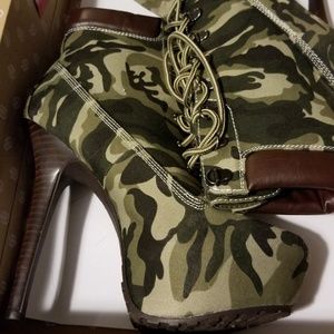 Camo booties